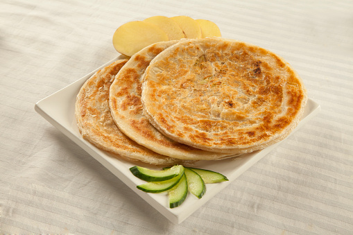 Tandoori Aaloo Pyaz Paratha